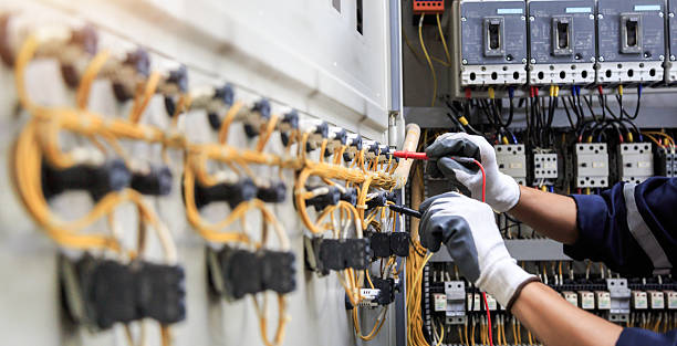 Professional Electrician technician working in Asbury, IA